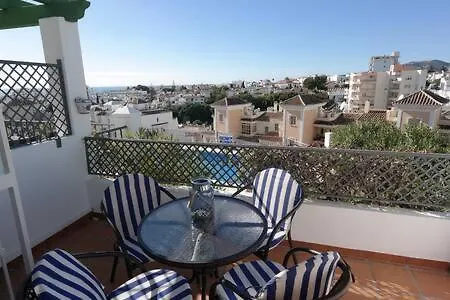 Amplio Con Piscina Cerca De La Playa Lejlighed Nerja