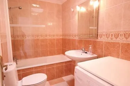 Amplio Con Piscina Cerca De La Playa *